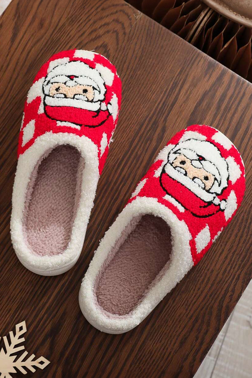 Checkered Santa Claus Graphic Plush Home Slippers - eAura