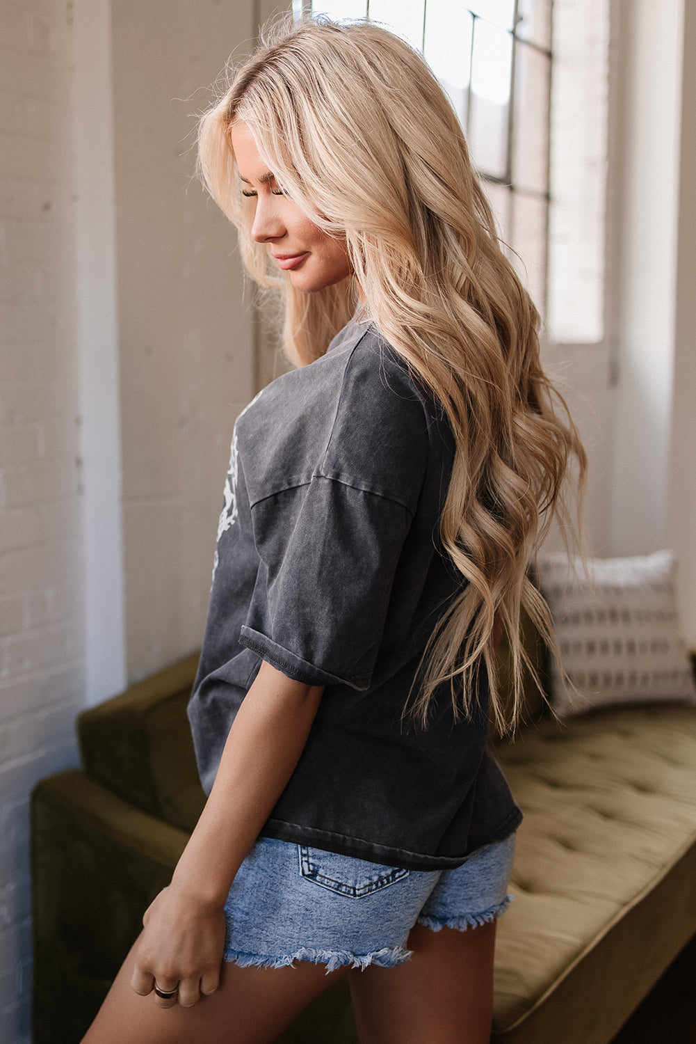 Medium Grey Vintage Cheetah Printed Mineral Wash Graphic Tee eAura