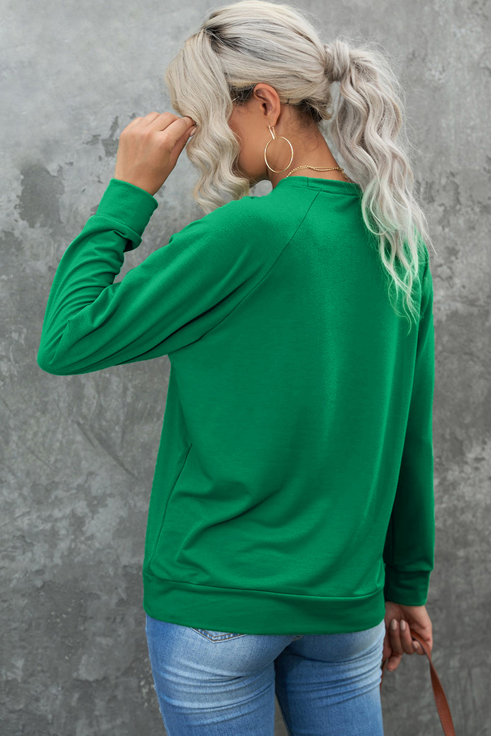 Green Solid Round Neck Raglan Sleeve Sweatshirt eAura