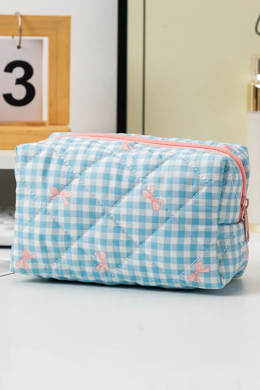 Sweet Bow Knot Print Quilted Zipper Cosmetic Bag – White