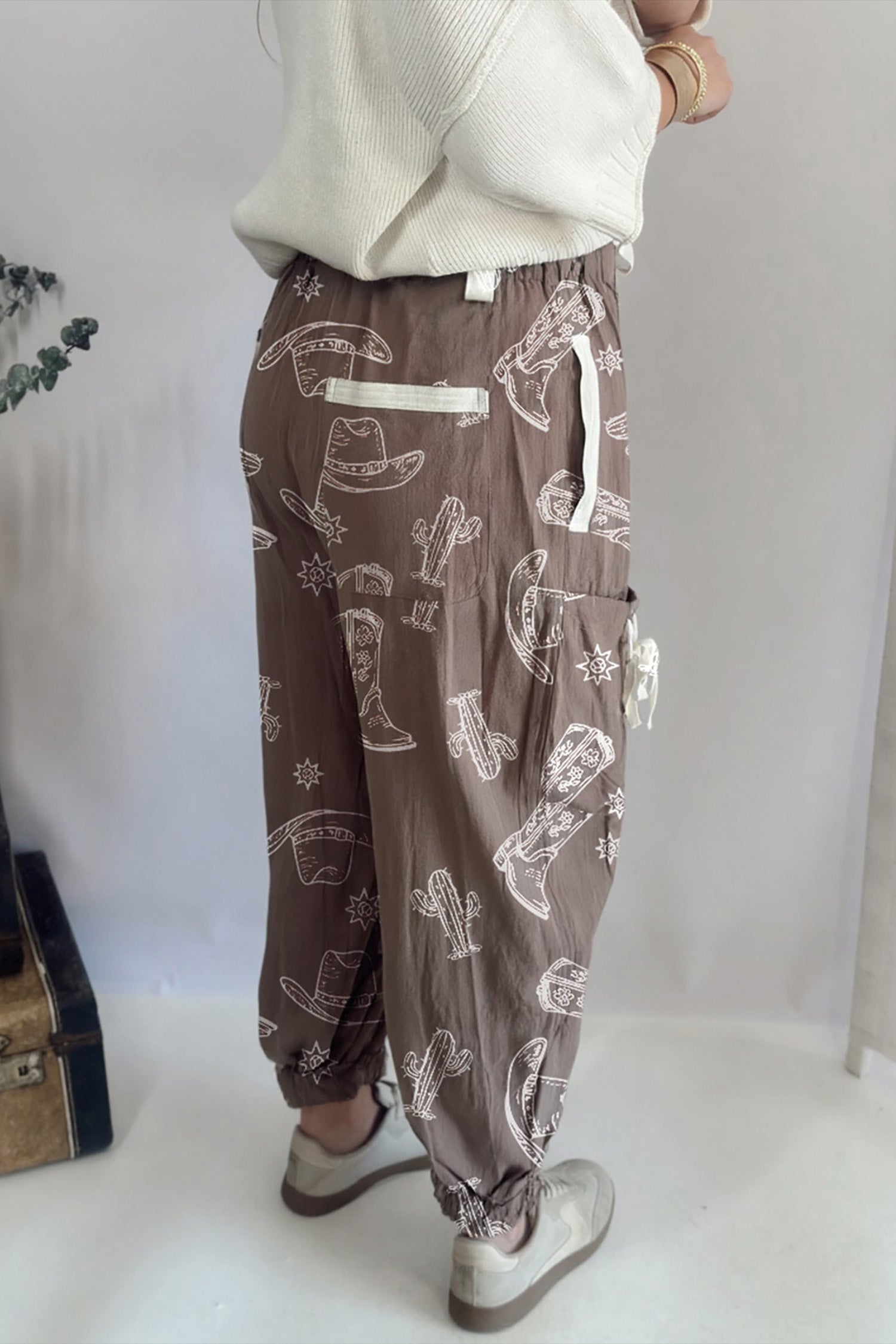 Western Cactus Cowgirl Hat Boot Printed Vintage Drawstring Jogger Pants