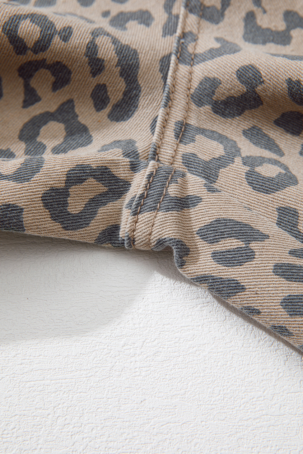 Leopard Printed Drawstring Elastic Waistband Pocketed Wide Leg Jeans - eAura