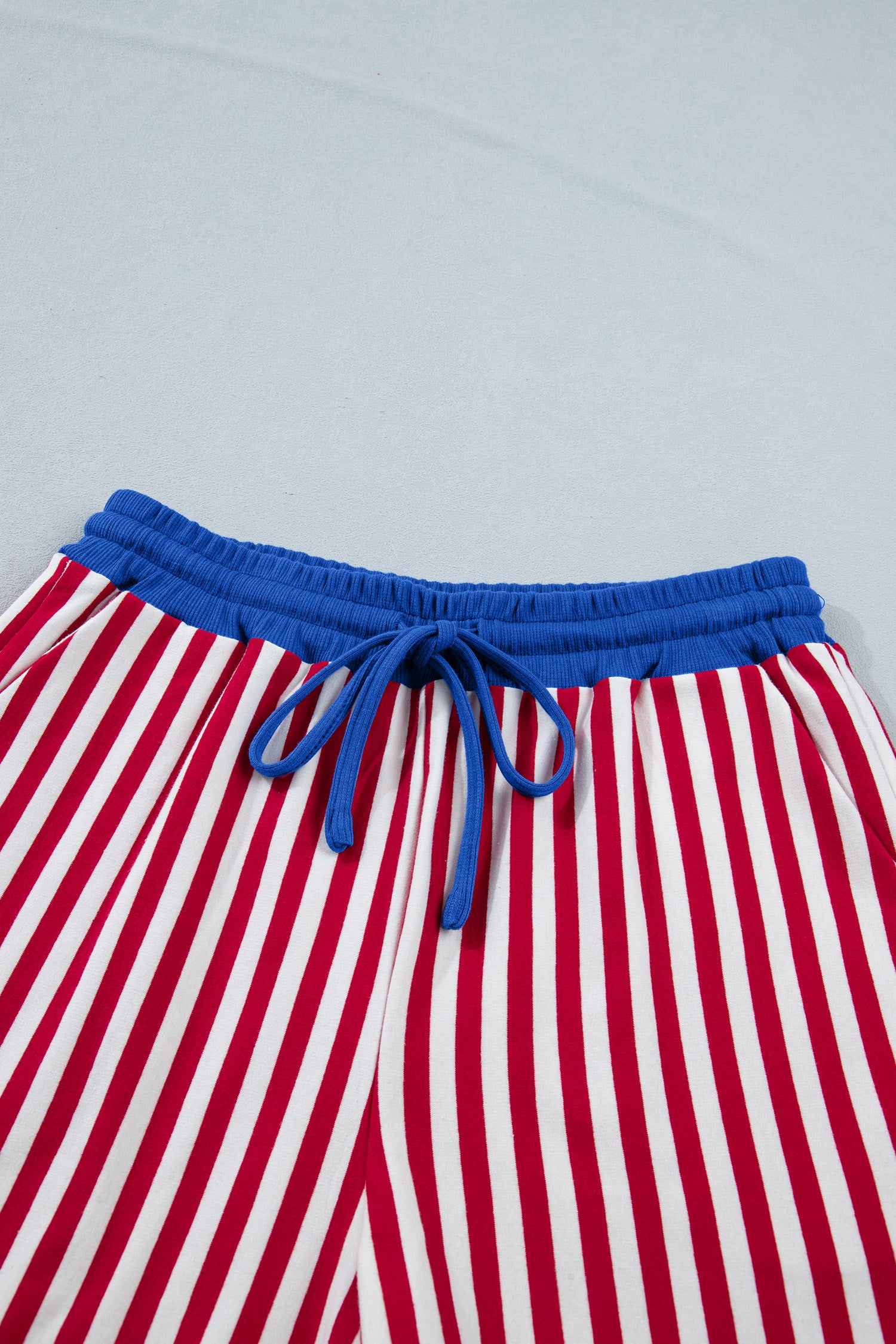 Colorblock Trim V Neck Tee Drawstring Elastic Waist Short Set – Yellow Stripe