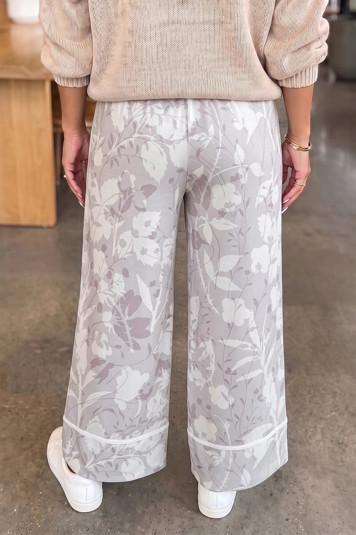 Floral Print Wide Leg Ankle-Length Elastic Waistband Pants – Grey