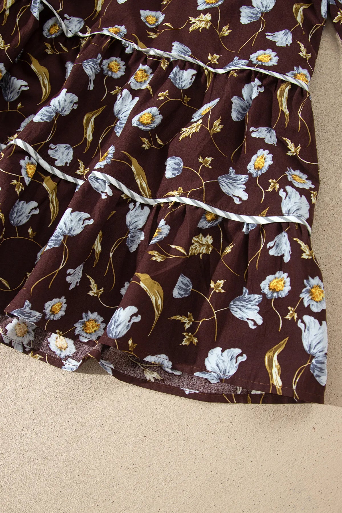 Floral Print Shirred V Neck Shift Dress – Brown