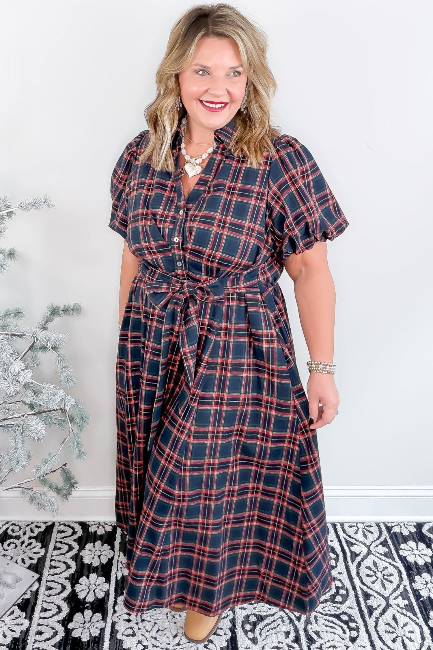 Plaid V Neck Belted Waist Short Sleeve Plus Size Dress – Black