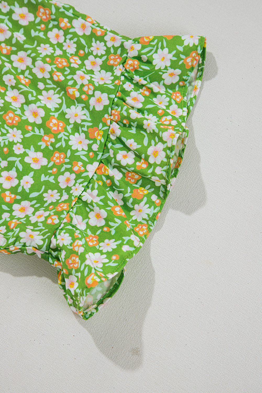 Green Floral Print Ruffle Sleeve V Neck Blouse Top eAura