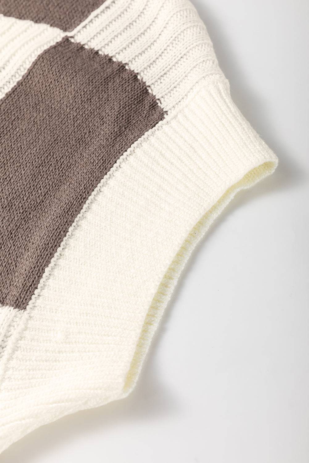 Khaki Checkered Colour Block Crew Neck Short Sleeve Sweater eAura