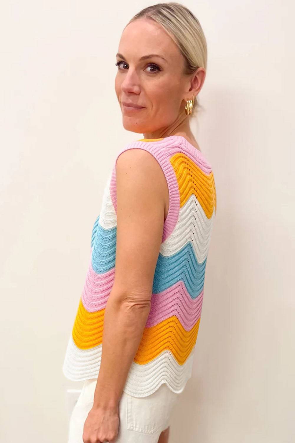 Multicolour Striped Colourblock Scalloped Hem Knitted Vest eAura