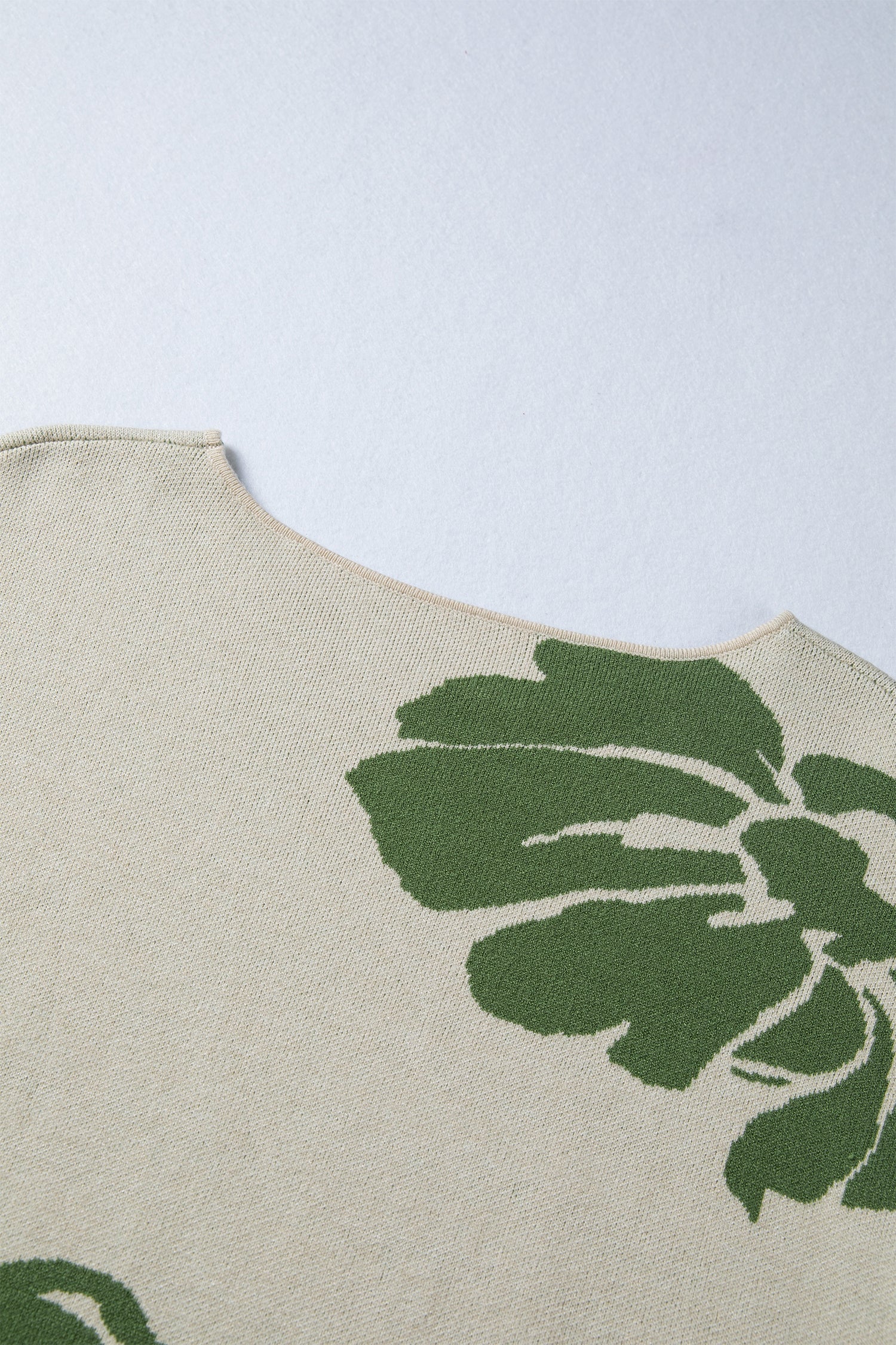 Bold Flower Pattern Wide Sleeve Overside Sweater - eAura