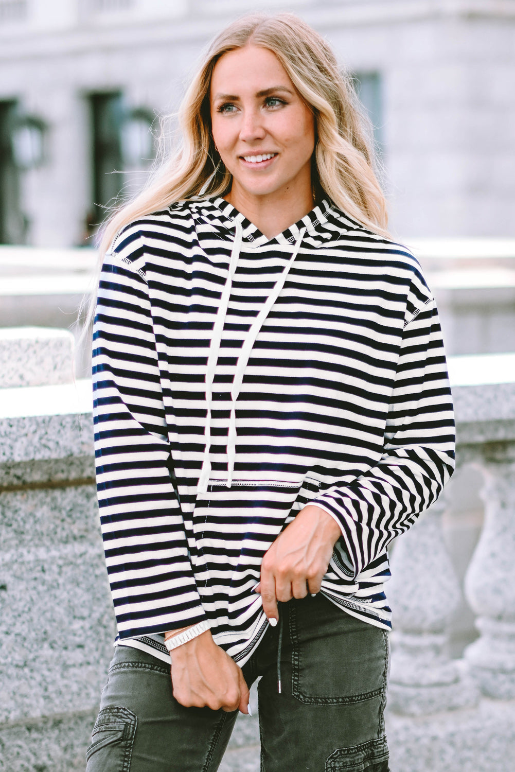 Stripe Kangaroo Pocket Drawstring Hoodie eAura