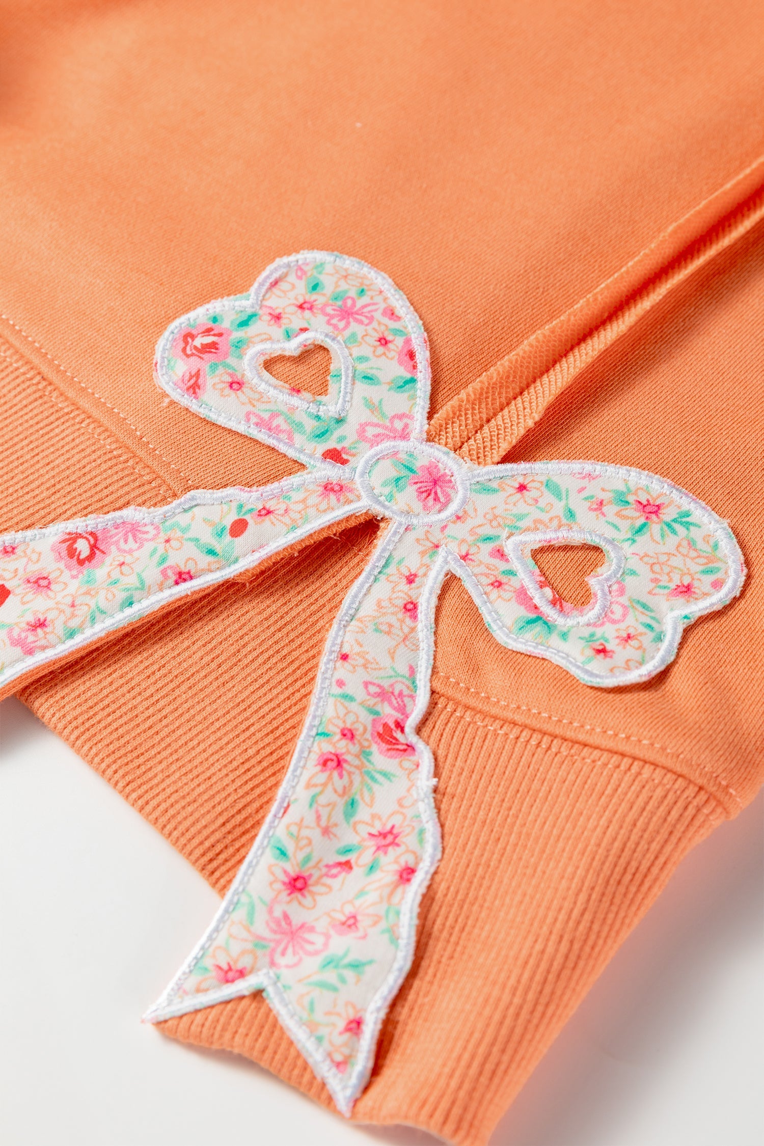 Floral Bow Patched Exposed Seam Oversized Sweatshirt - Tops/Sweatshirts & Hoodies