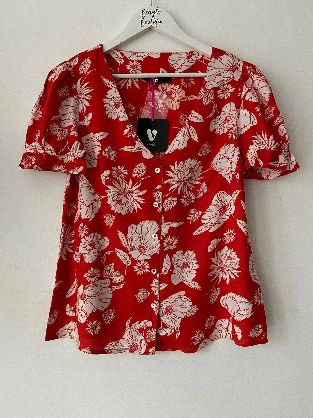 Very Red White Floral Collarless Blouse Size 8 - Beagle Boutique Fashion Outlet