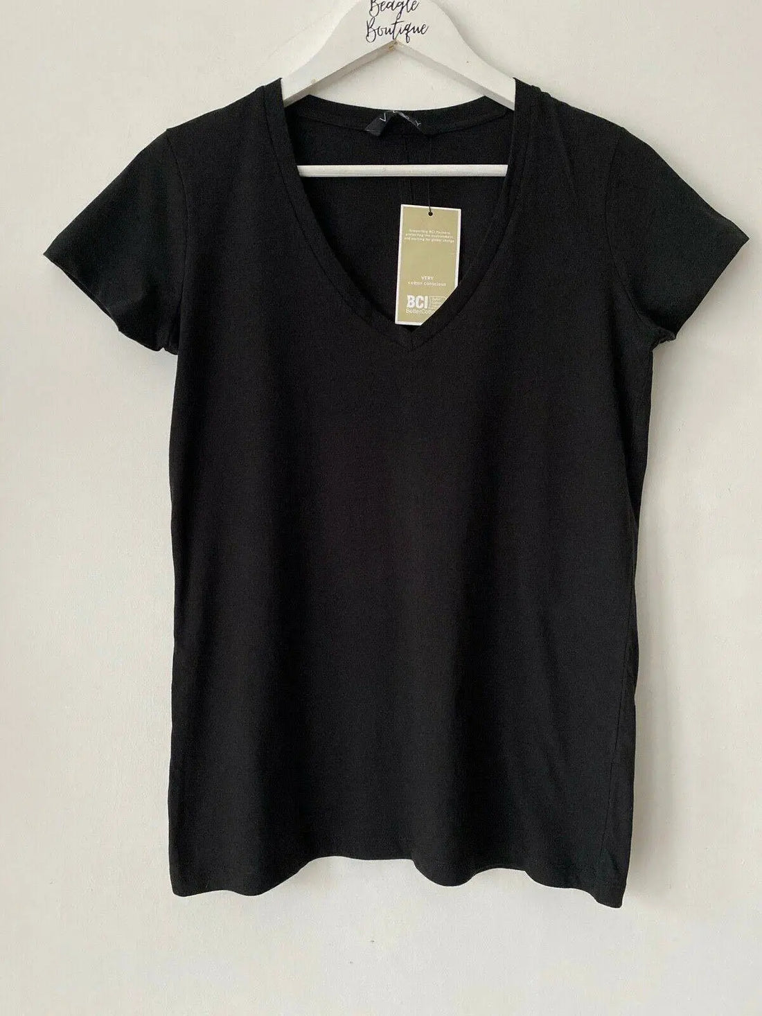 Very Black V-Neck T-Shirt Size 6 - BB Fashion Outlet