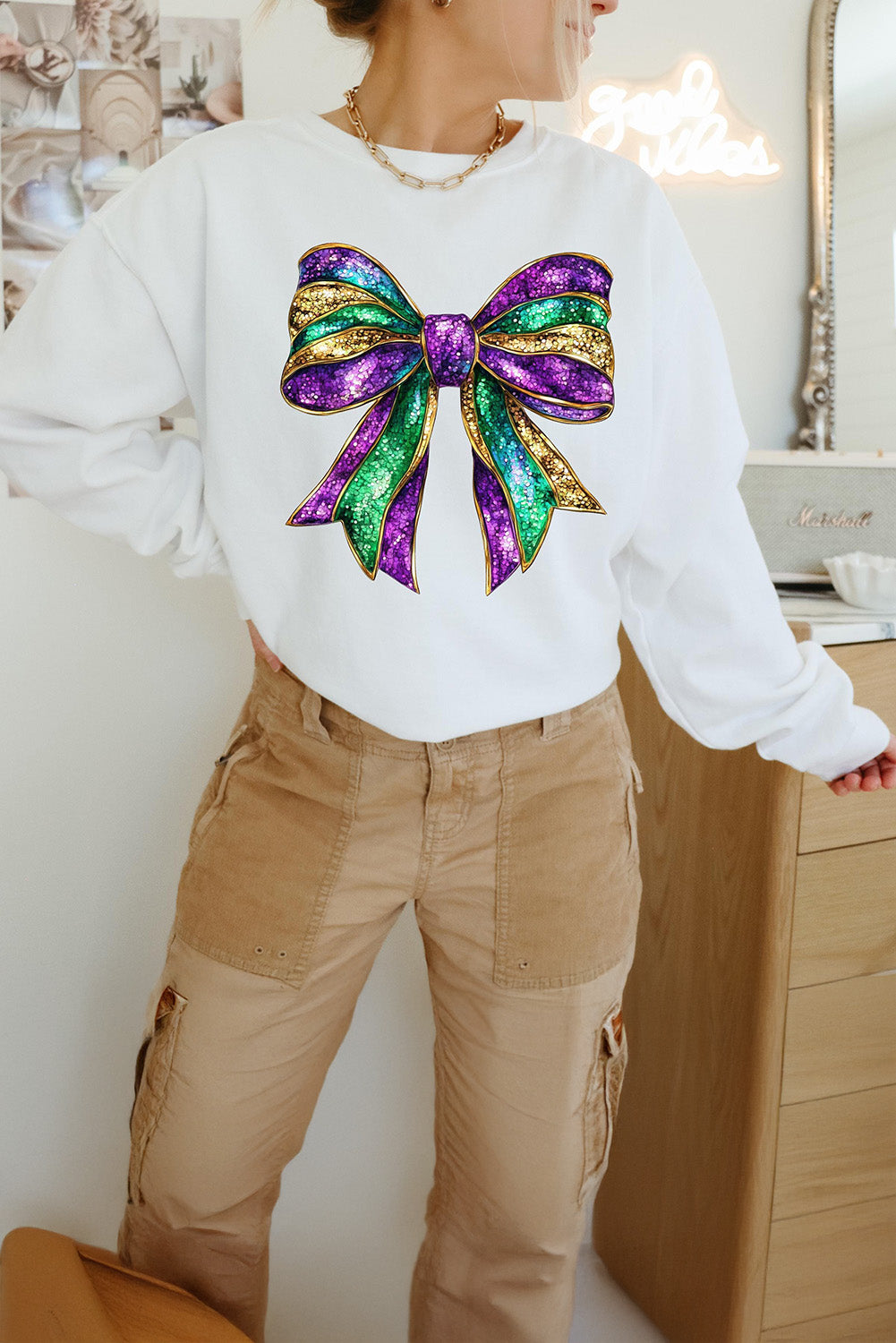 White Mardi Gras Bow Graphic Drop Shoulder Sweatshirt eAura