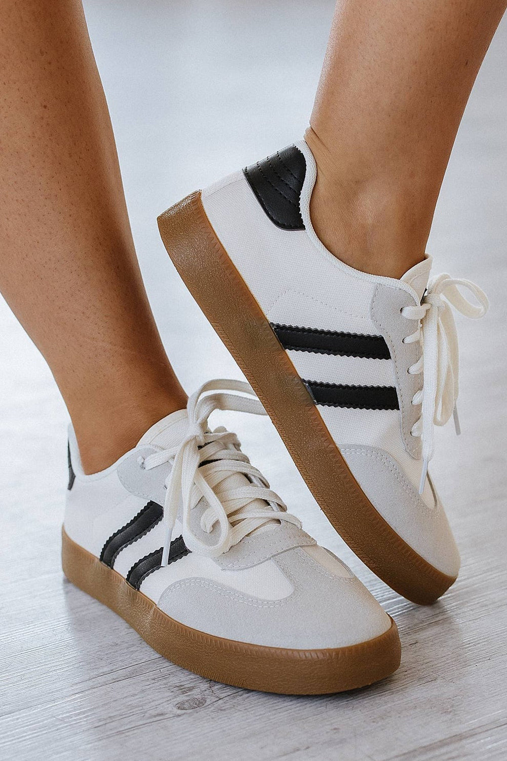 White Striped Lace-up Flat Trainers BB Fashion Outlet