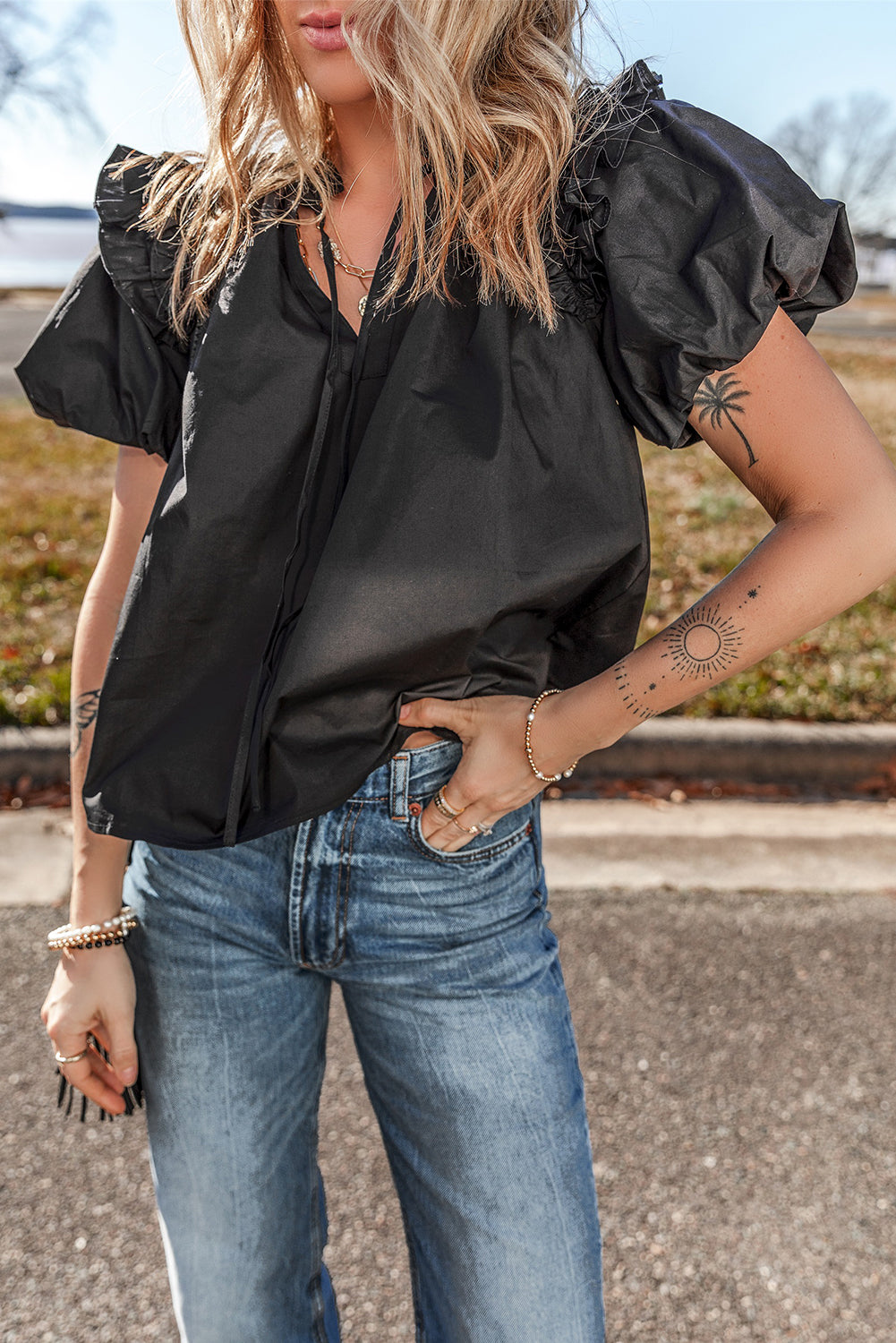 Black Ruffled Puff Short Sleeve Loose Blouse eAura
