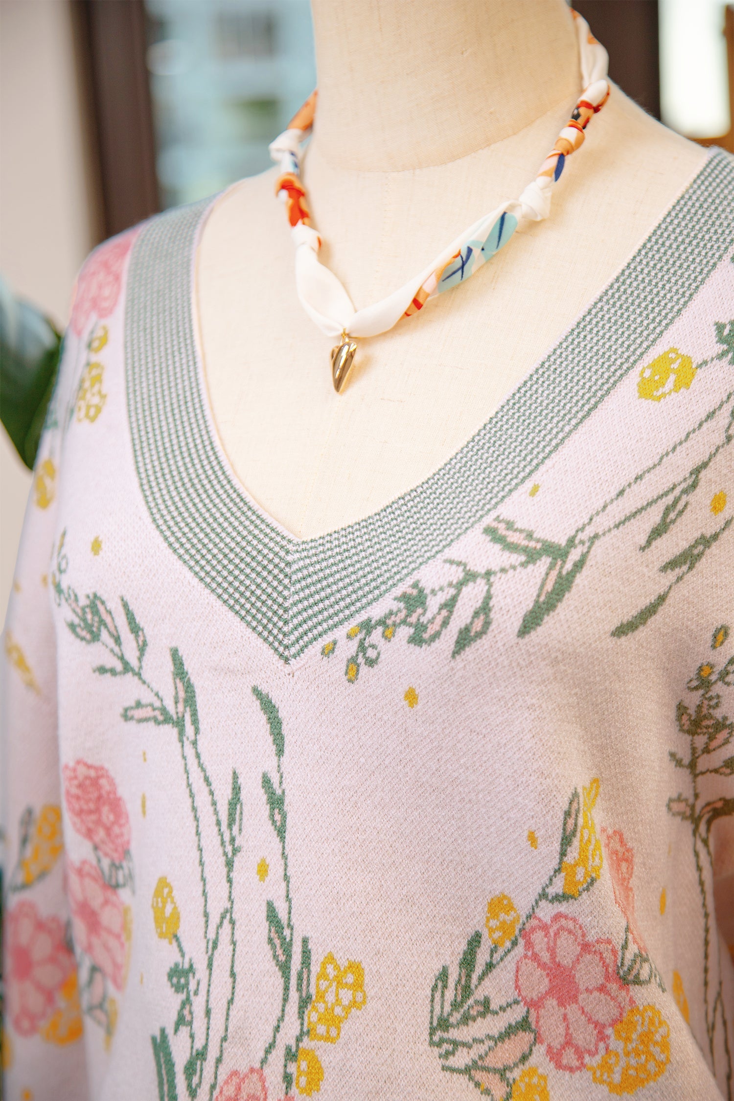 Floral Pattern Striped V-Neck Loose Sweater - eAura