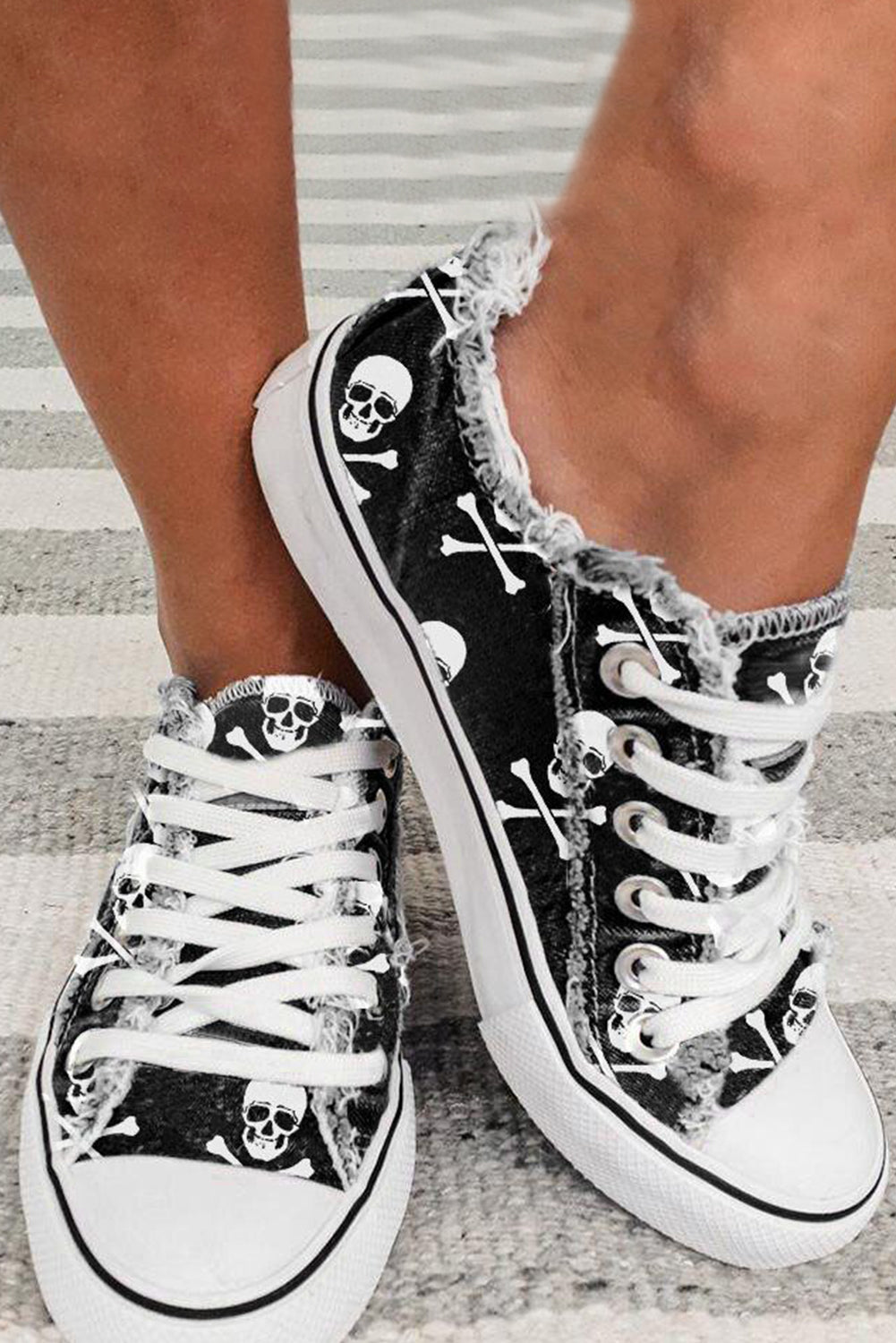 Black Skull Print Lace-up Canvas Trainers BB Fashion Outlet