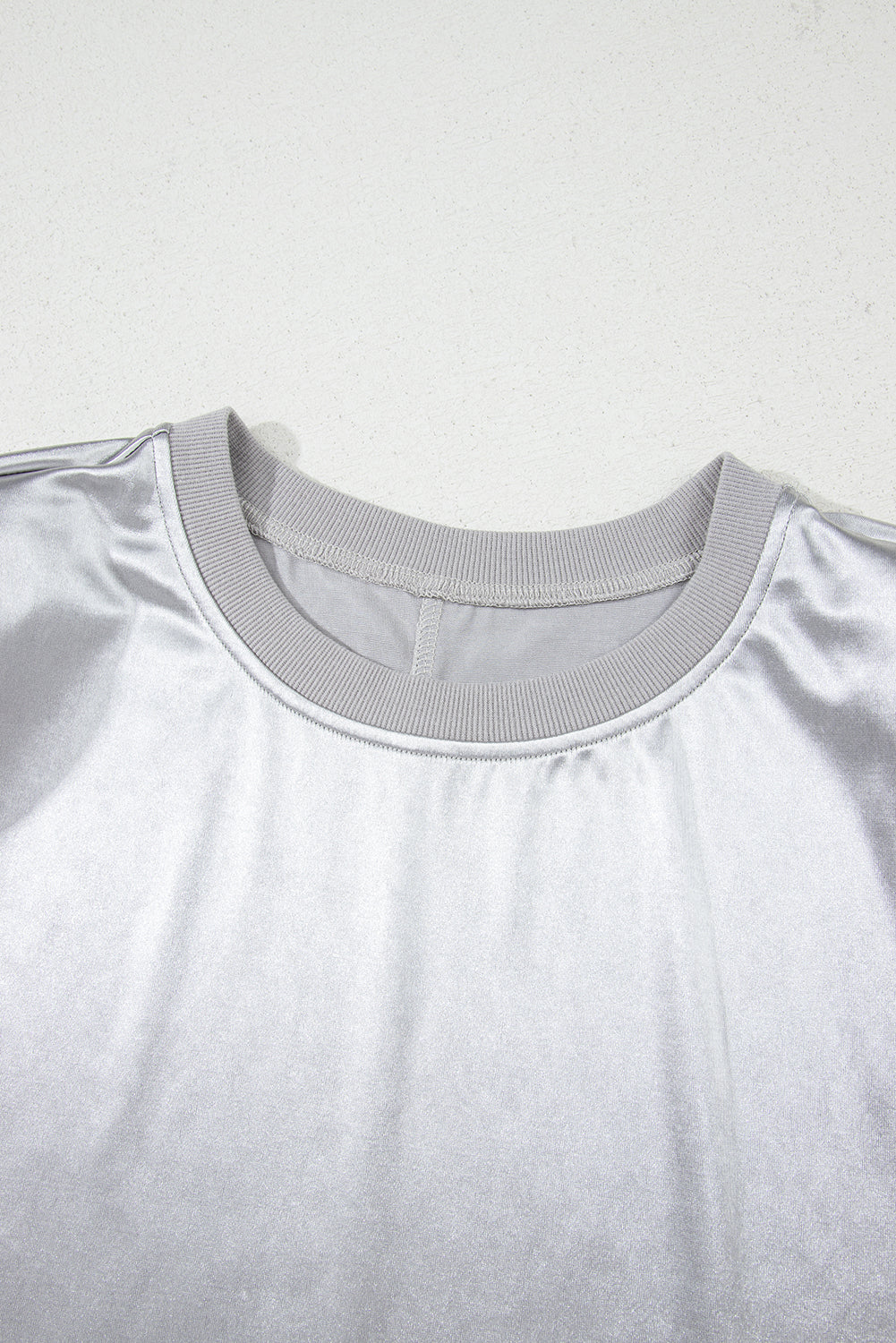 Silver Metallic Crew Neck Sleeveless Top eAura