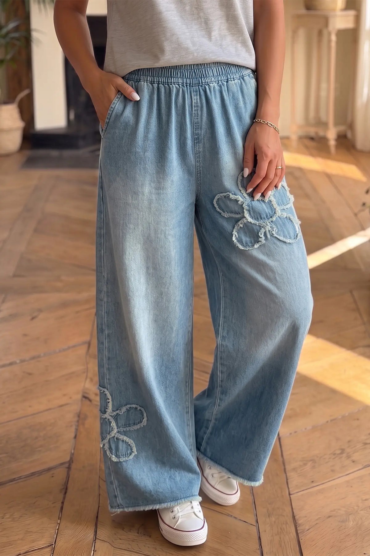 Beau Frayed Floral Patch Wide Leg Raw Hem Wide Leg Jeans – Blue