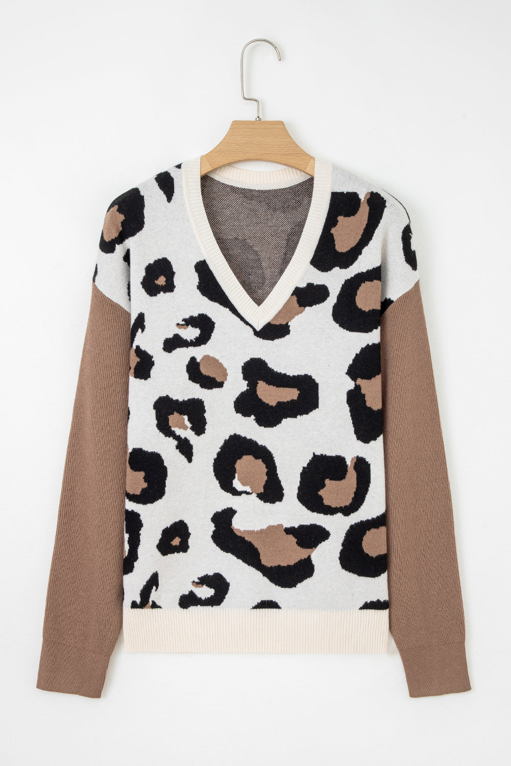 Leopard Print Patchwork Sleeve V-Neck Sweater eAura