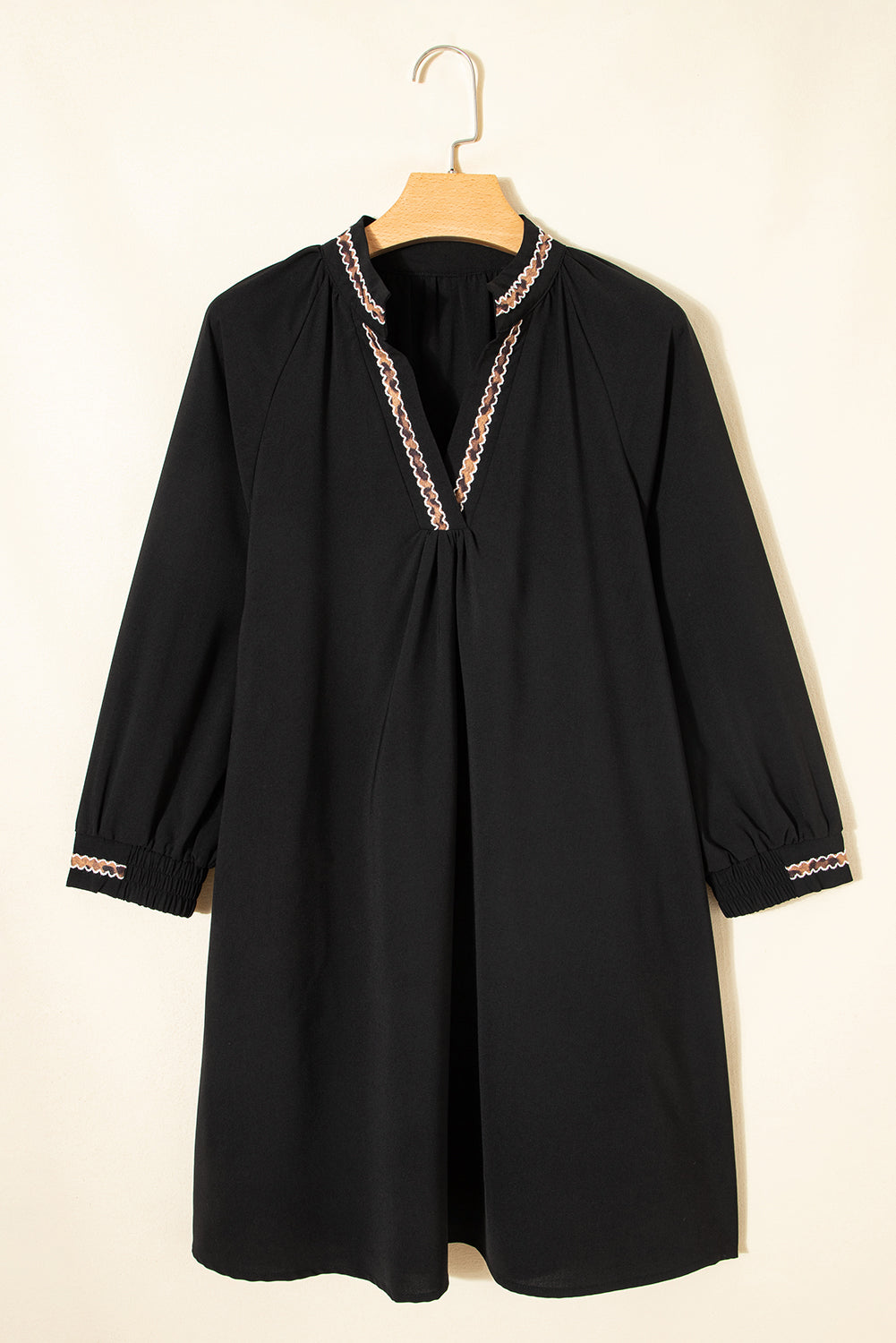 Contrast Trim V Neck Bracelet Sleeve Shift Mini Dress - eAura