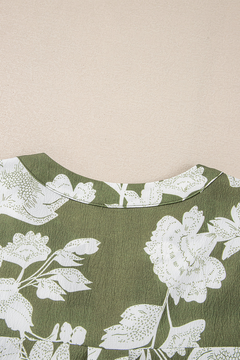 Green Floral Print Split Neck Short Sleeve Blouse eAura