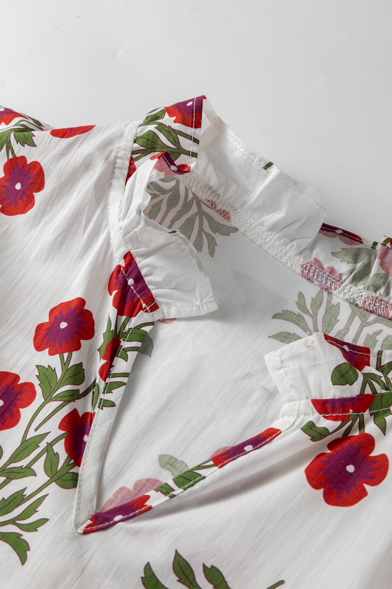 White Floral Print V-Neck 3/4 Sleeve Loose Mini Dress