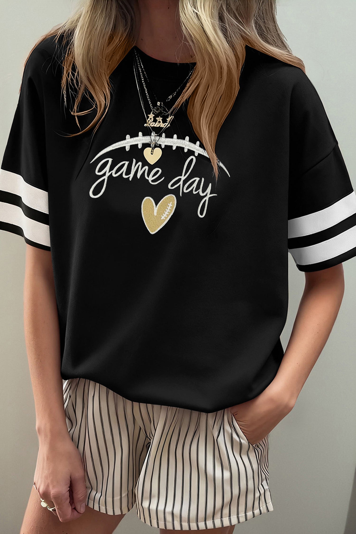 Game Day Embroidered Heart Pattern Varsity Casual T Shirt – Black
