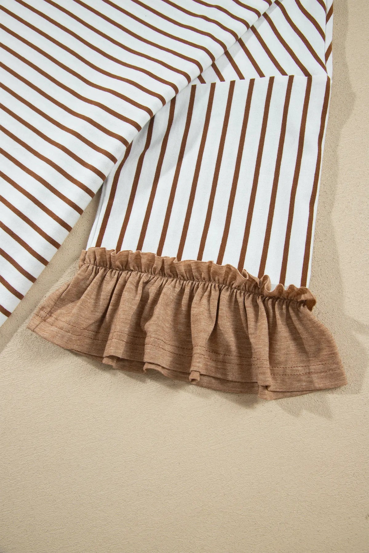 V Neck Ruffle Contrast Sleeve Top Drawstring Pants 2pcs Set – Grey Stripe