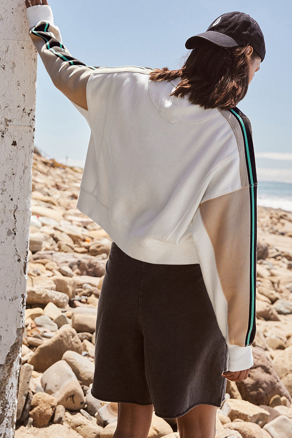 White Striped Colour Block Exposed Seam Loose Active Sweatshirt eAura