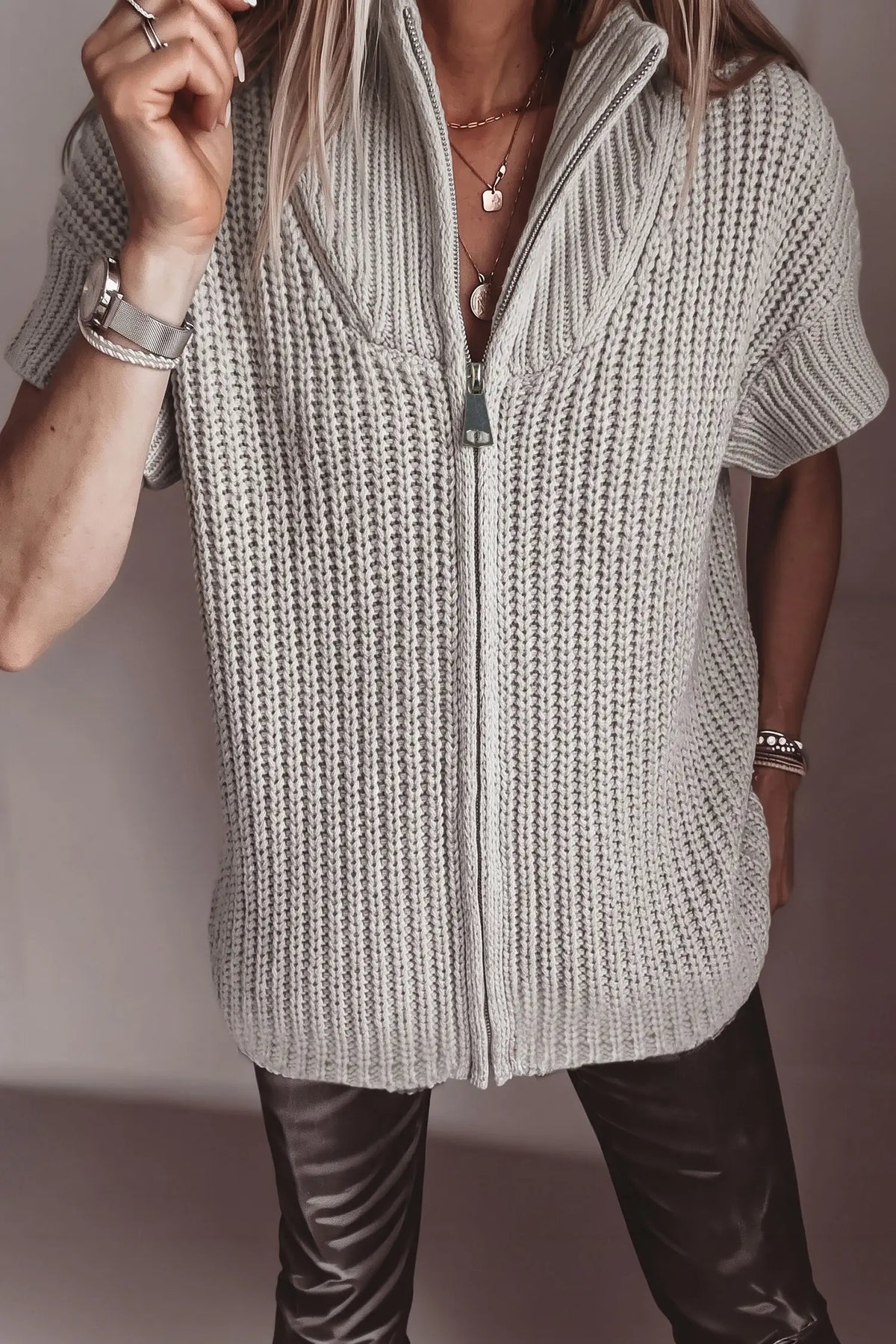 Jet Stream Solid Colour Short Sleeve Zipper Knit High Neck Sweater – Cream