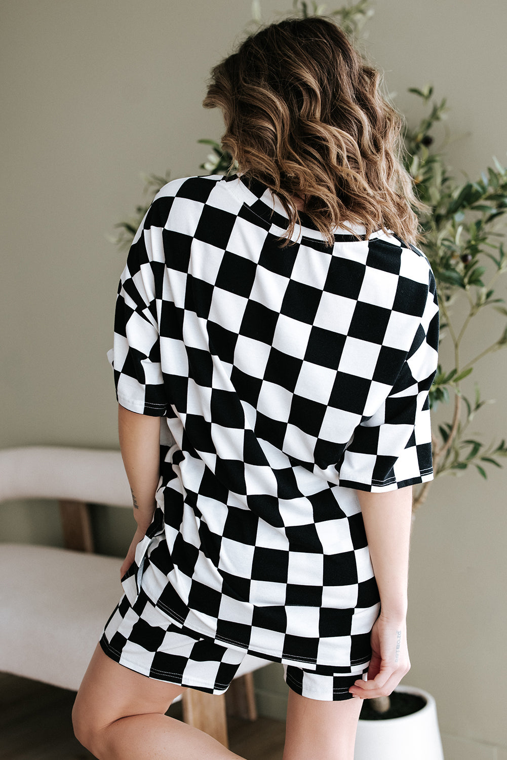Checkerboard Print V Neck Loose Tee and Shorts Lounge Set eAura