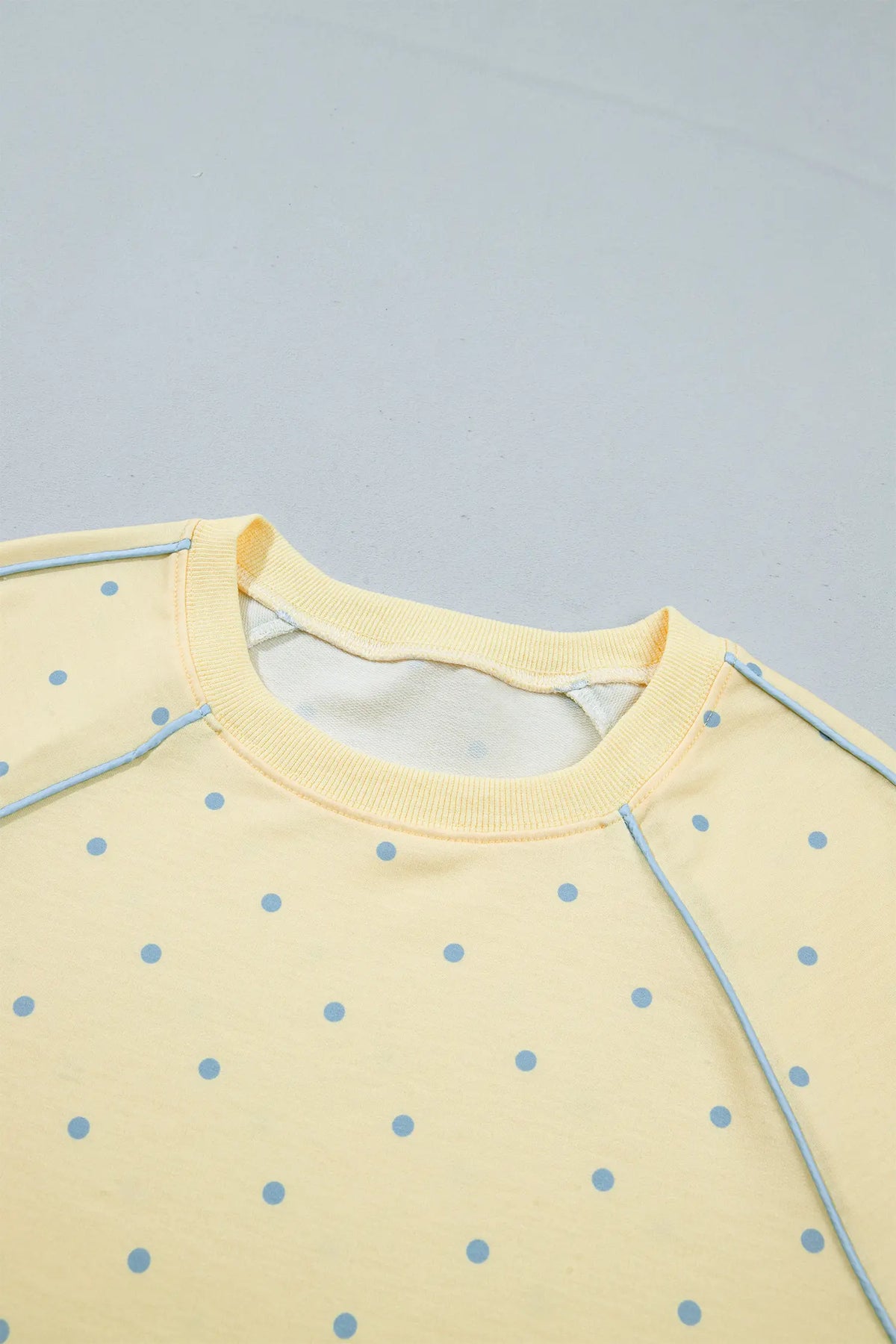 Polka Dot Print Piping Trim 3/4 Sleeve Relaxed Top – Yellow