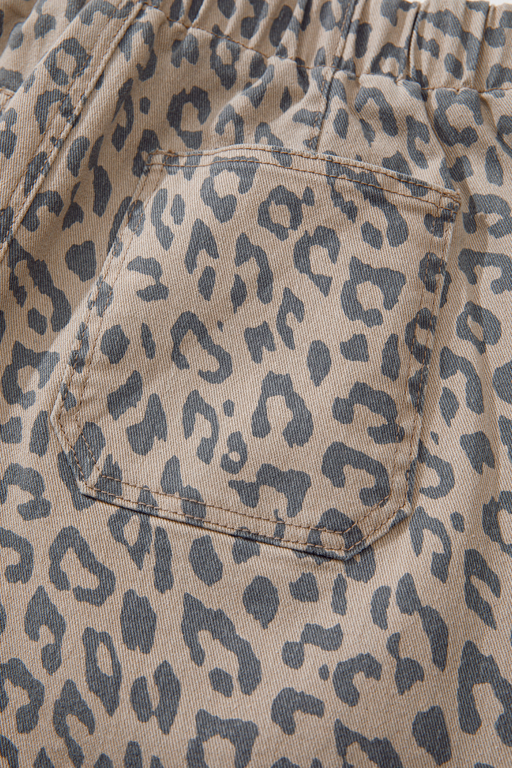 Leopard Printed Drawstring Elastic Waistband Pocketed Wide Leg Jeans - eAura