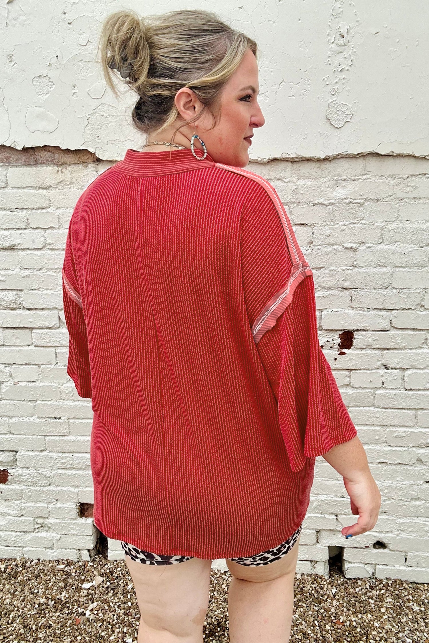 Twist Ribbed Tunic Round Neck Bracelet Sleeve Plus Size Blouse – Fiery Red