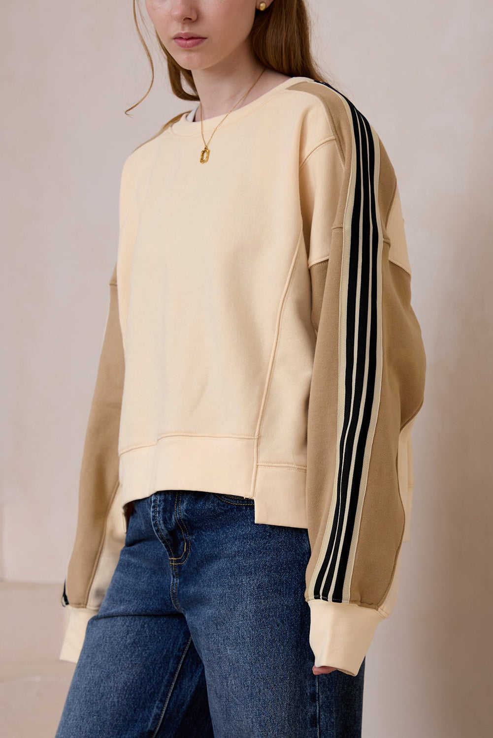 Beige Contrast Striped Patchwork Drop Shoulder Loose Sweatshirt eAura