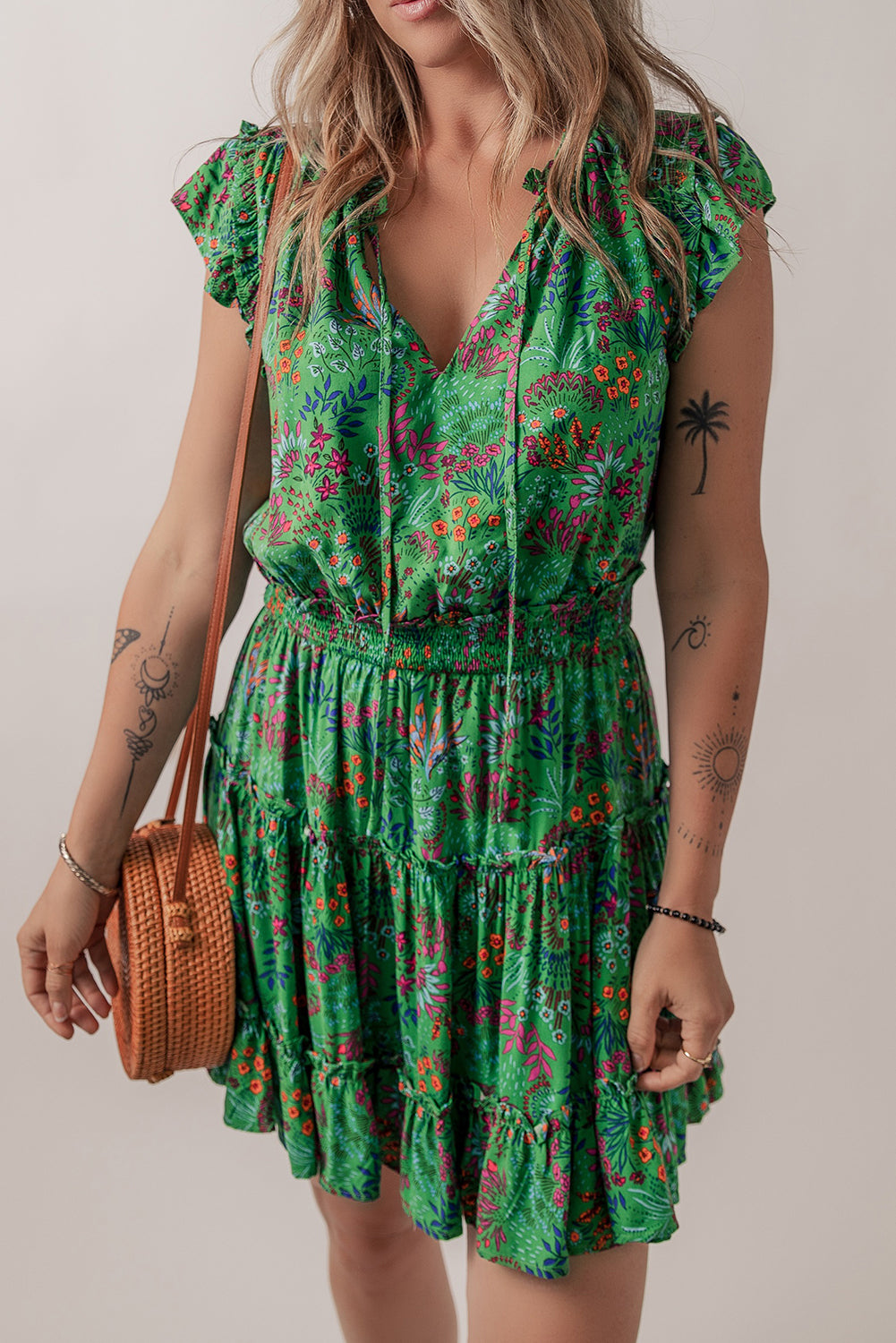 Green Floral Tie Split Neck Frilly Ruffle Trim Tiered Short Dress eAura