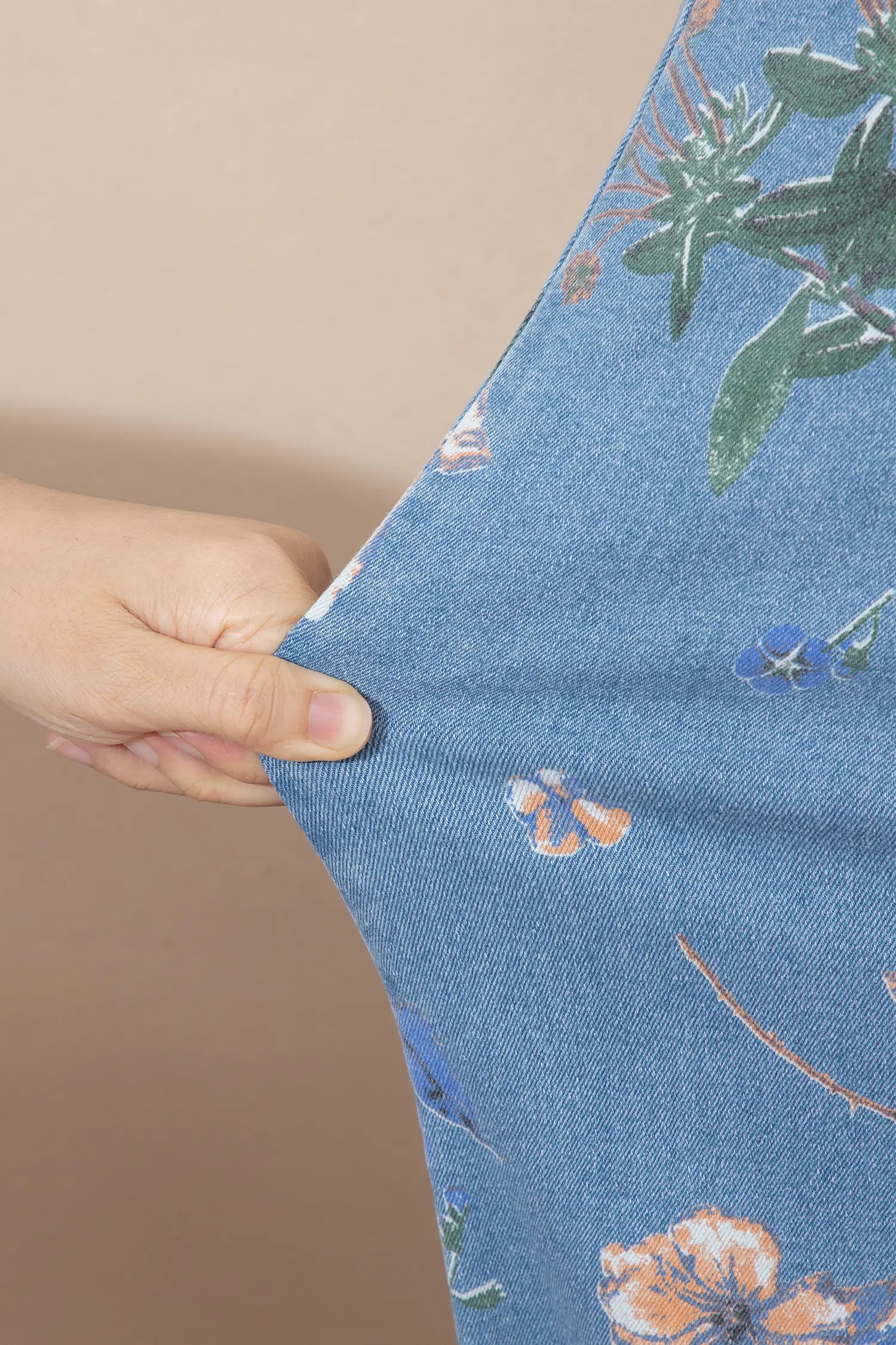 Sky Blue Retro Floral Print Frayed Hem Shift Jeans