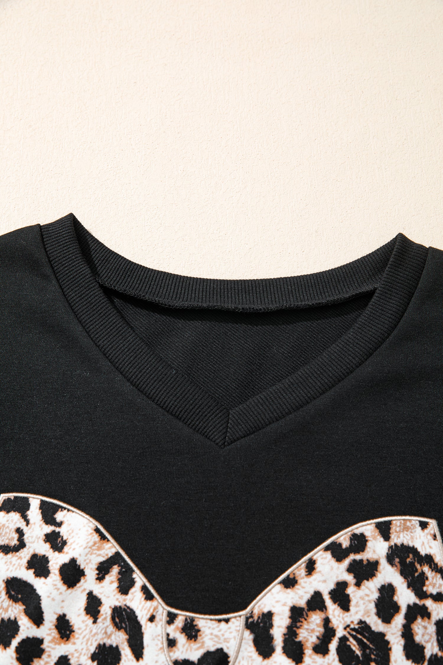 Contrast Leopard Bow Patched V-Neck Loose Tee Drawstring Shorts Co-ord Set