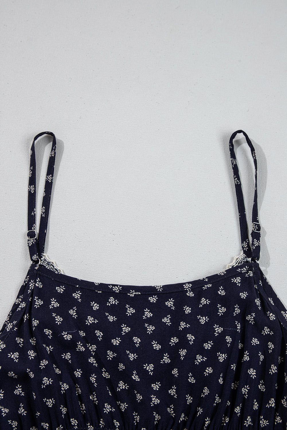 Blue Floral Print Spaghetti Strap Buttoned V Neck Cami Top eAura