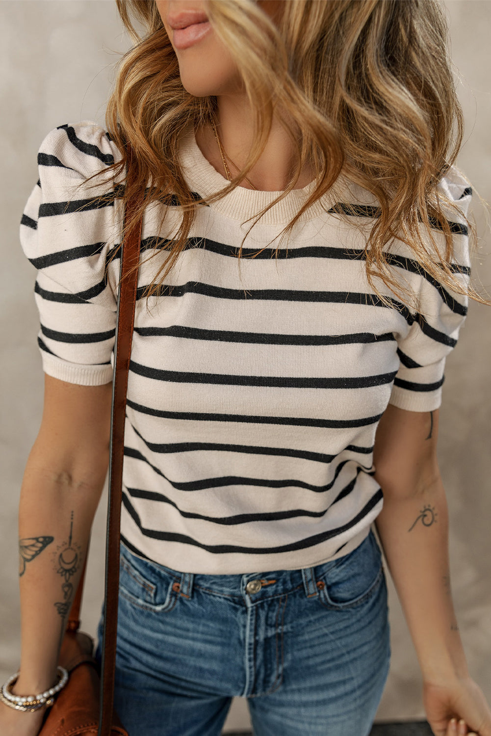Ribbed Trim Round Neck Bubble Sleeve Knitted Top eAura