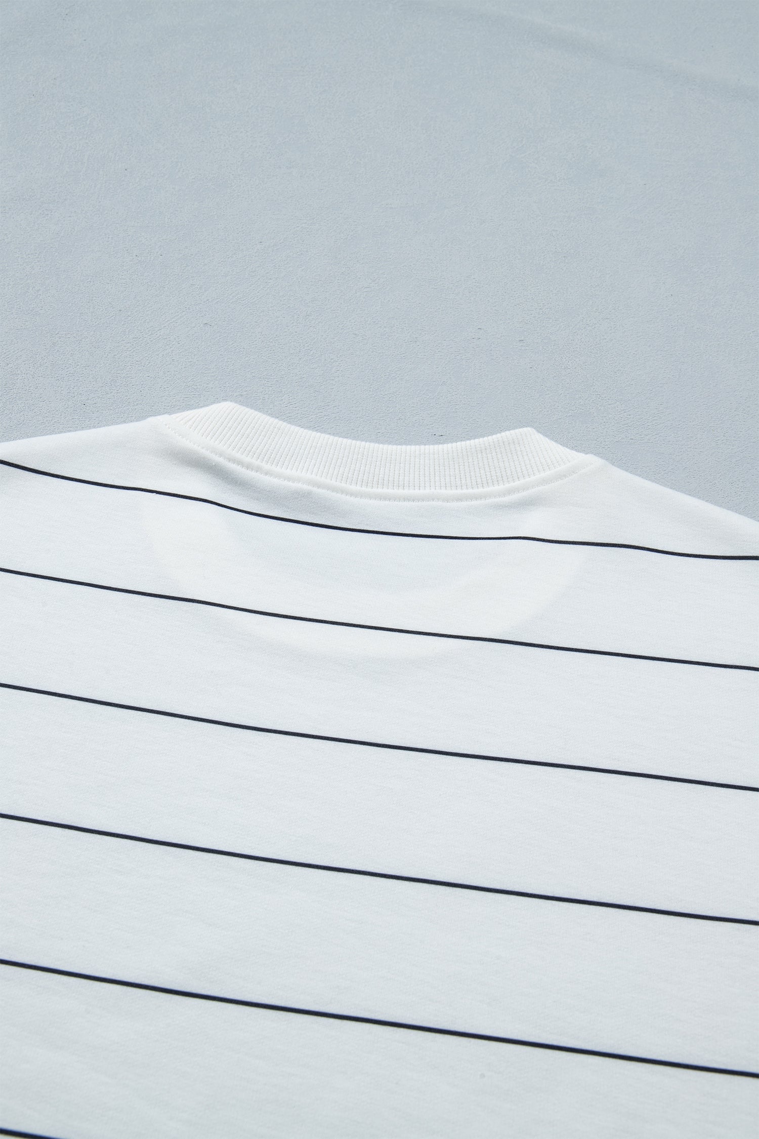 Half Sleeve Tee Drawstring Shorts 2pcs Set – White Stripe
