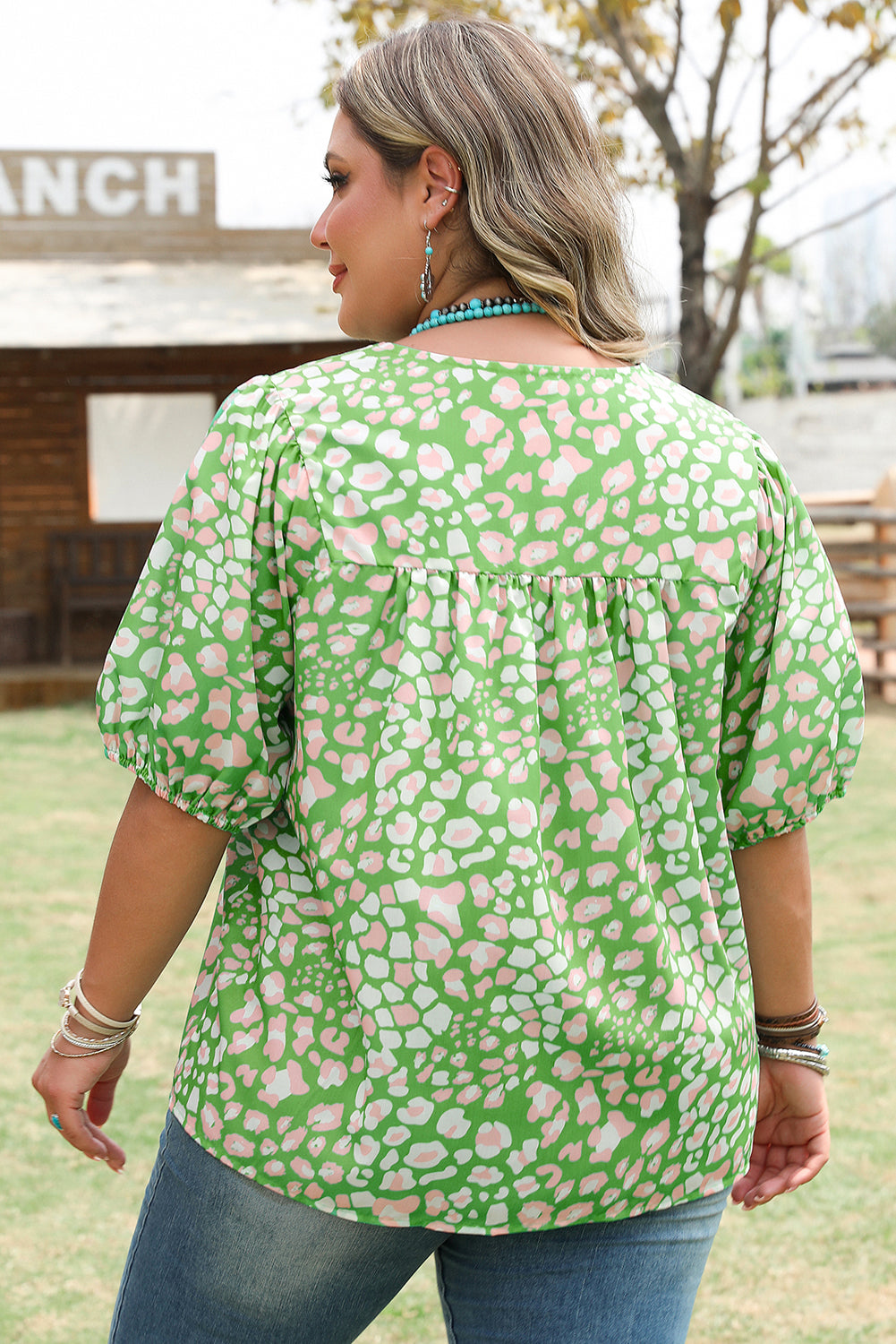 Green Plus Size Floral Tassel Tie Split Neck Puff Sleeve Blouse BB Fashion Outlet