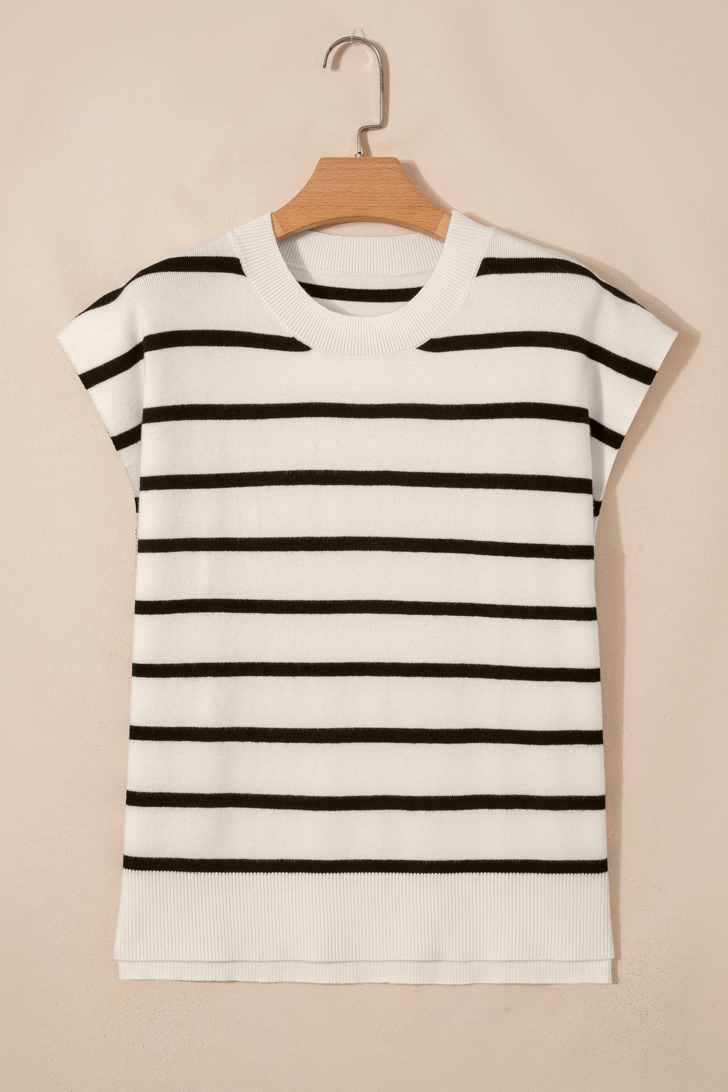 Side Slit Crew Neck Short Sleeve Sweater Tee