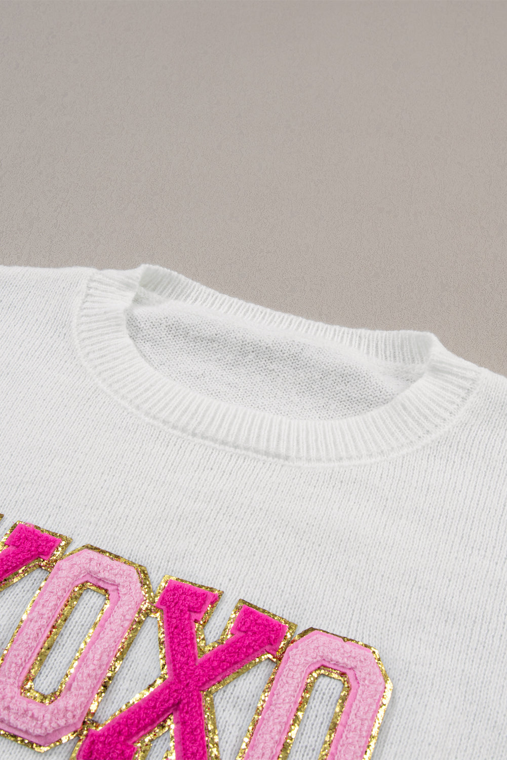 White XOXO Glitter Print Round Neck Casual Sweater eAura