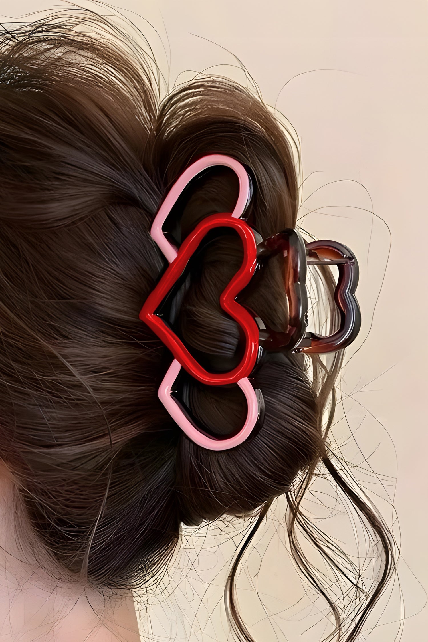 Hollowed Heart Design Acrylic Hair Claw Clip