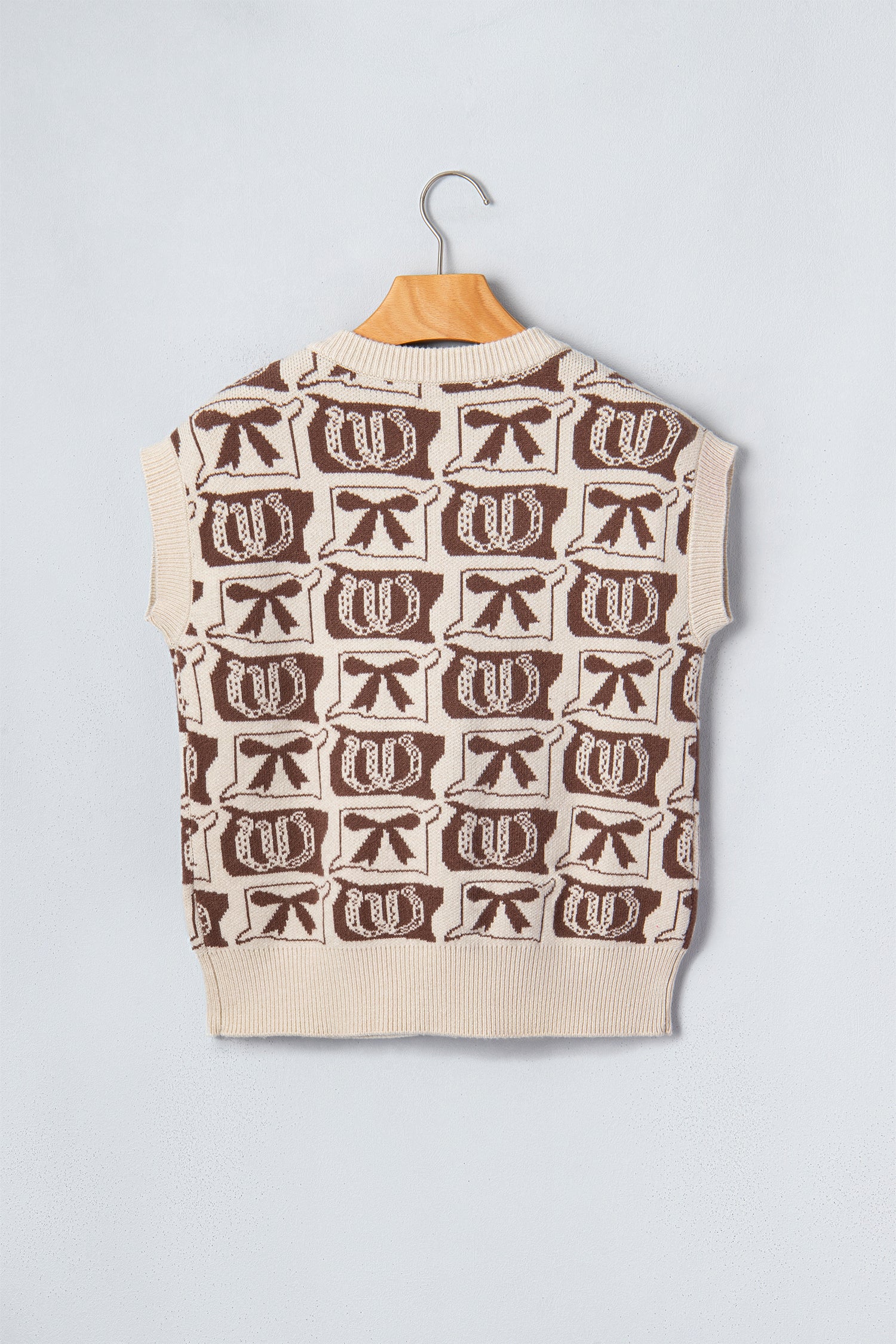 Western Horseshoe Bow Pattern Button Front Sleeveless Knit Sweater – Brown