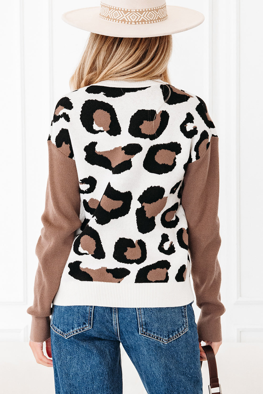 Leopard Print Patchwork Sleeve V-Neck Sweater - eAura